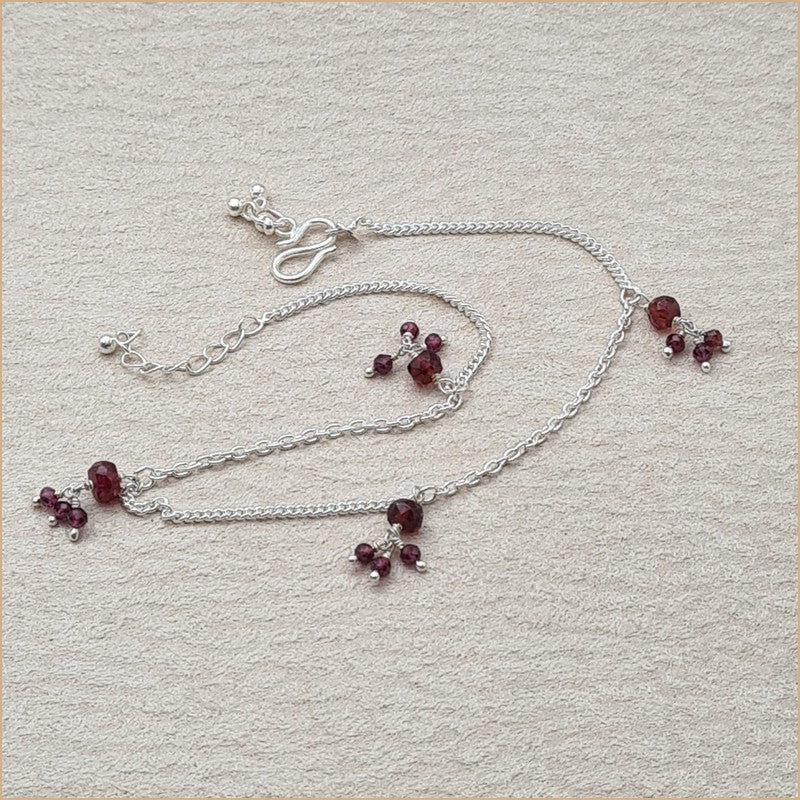 Chaîne de cheville grenat "A193"