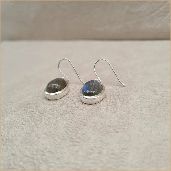 Grosses boucles d’oreilles ovales en labradorite “EI1100.L”
