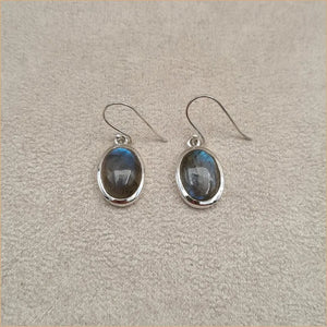 Grosses boucles d’oreilles ovales en labradorite “EI1100.L”