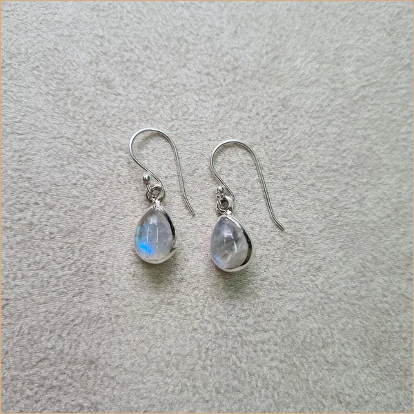Boucles d’oreilles ovales en pierre de lune “EI1180”