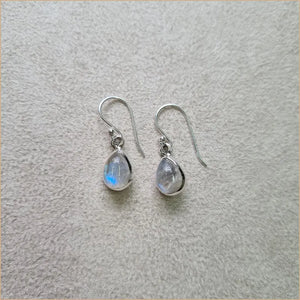 Boucles d’oreilles ovales en pierre de lune “EI1180”