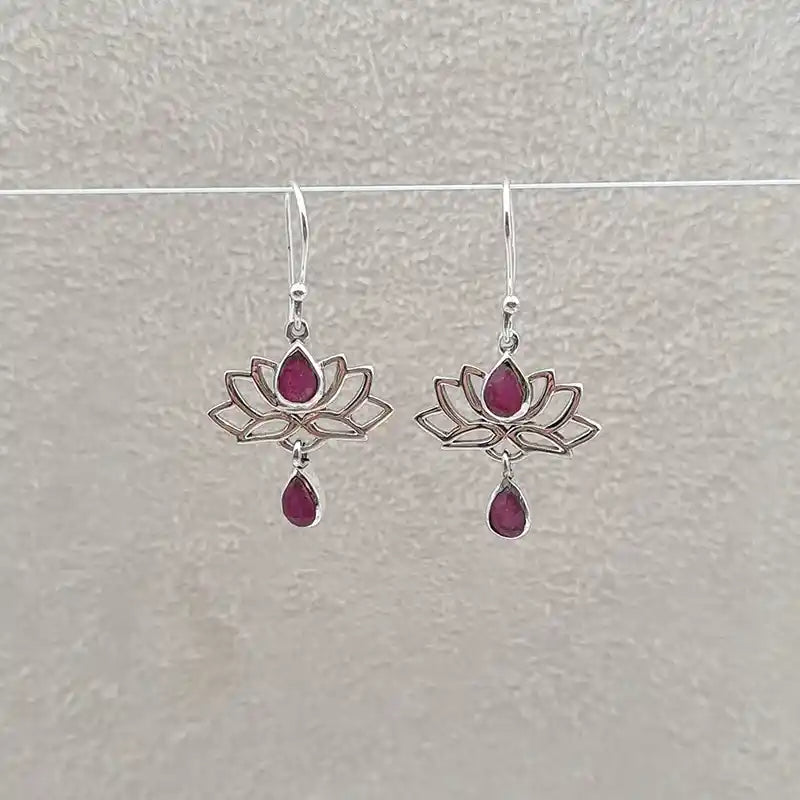 Boucles d’oreilles rubis lotus « EI1239.R »
