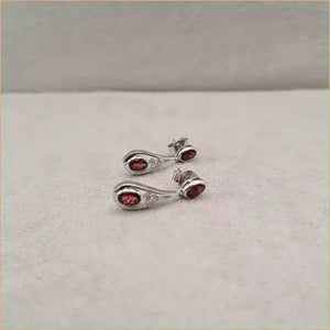Boucles d'oreilles pendantes en grenat "EI1294.G"