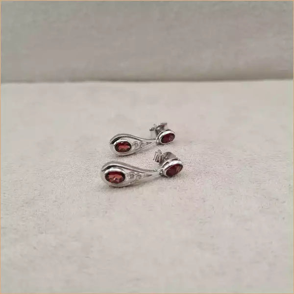 Boucles d'oreilles pendantes en grenat "EI1294.G"