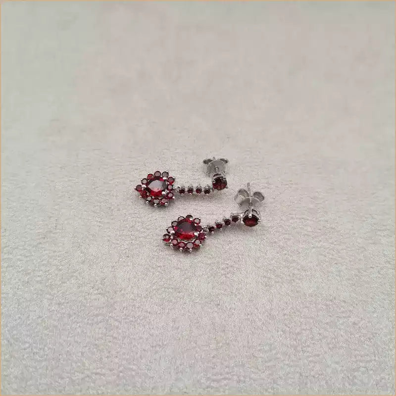 Boucles d'oreilles pendantes coeur en grenat "EI1296.G"