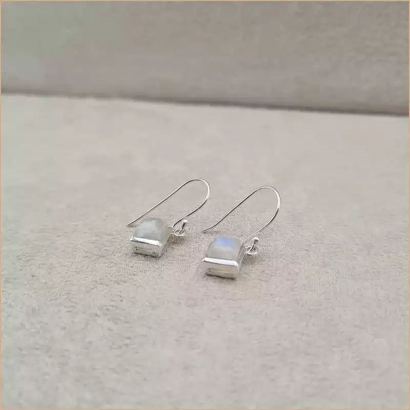 Boucles d’oreilles carrées en pierre de lune “EI1308.P”