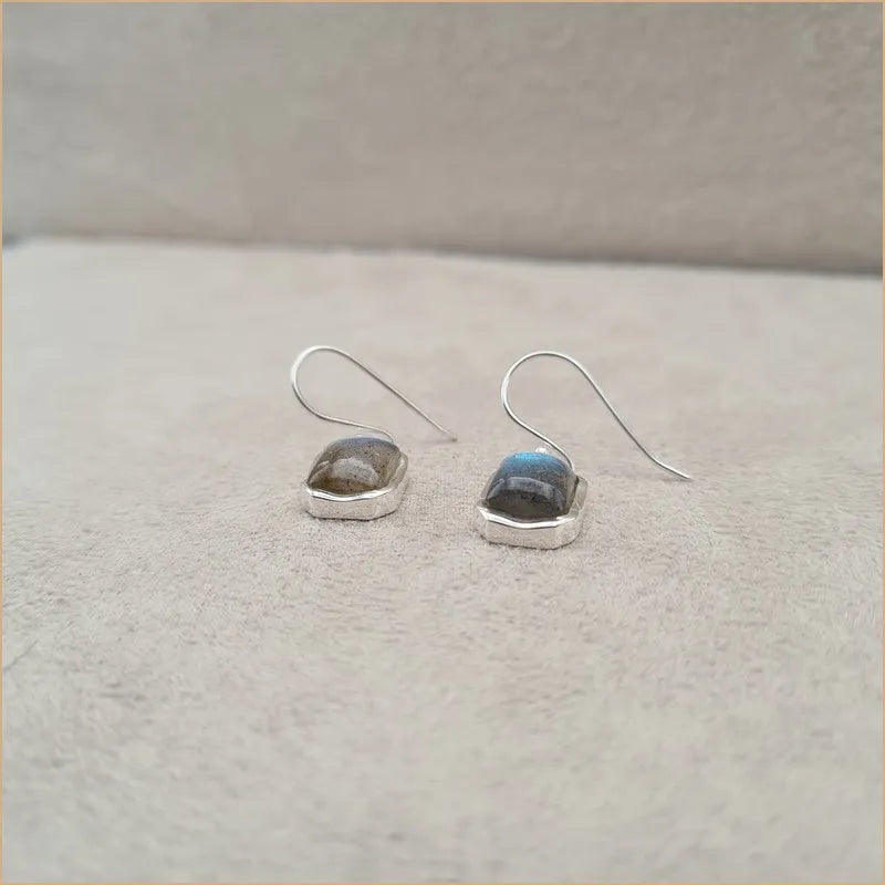 Boucles d'oreilles carrées en labradorite "EI1315.L"
