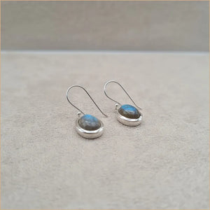 Boucles d'oreilles rondes en labradorite "EI1317.L"