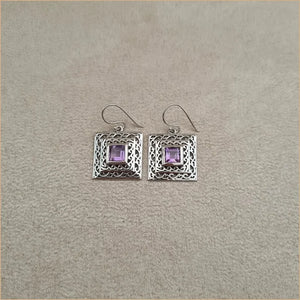 Boucles d'oreilles carrées ethniques en améthyste "EI1323.A"