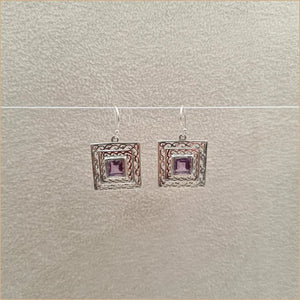 Boucles d'oreilles carrées ethniques en améthyste "EI1323.A"