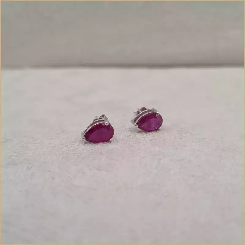 Boucles d'oreilles en rubis "EIST7"