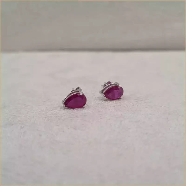 Boucles d'oreilles en rubis "EIST7"