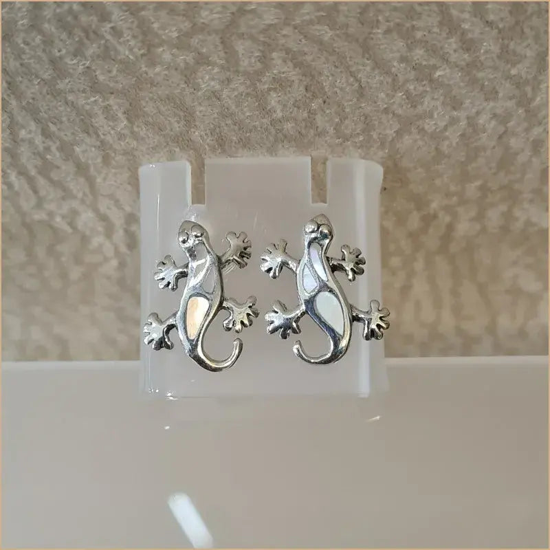 Boucles d'oreilles mabouya lézard en nacre blanche "EN1067.W"