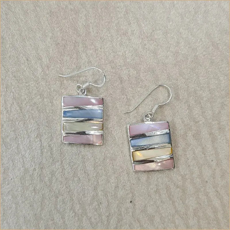 Boucles d’oreilles pendantes rectangulaires en nacre multicolore “EN1104.M"