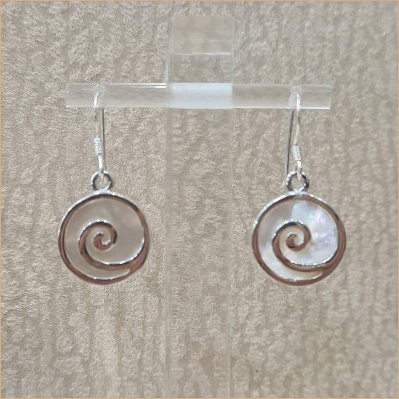 Boucles d'oreilles spirale en nacre blanche "EN1107.W"