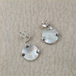 Boucles d'oreilles coeur recto verso en nacre blanche "EN1112.W"