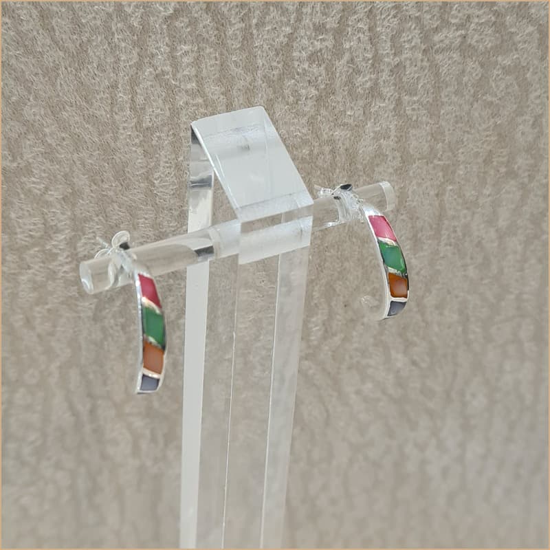 Boucles d'oreilles demi créoles en nacre multicolore "EN1120.M"