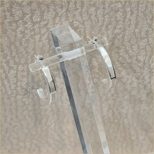 Boucles d’oreilles demi créoles en nacre blanche “EN1123.W”