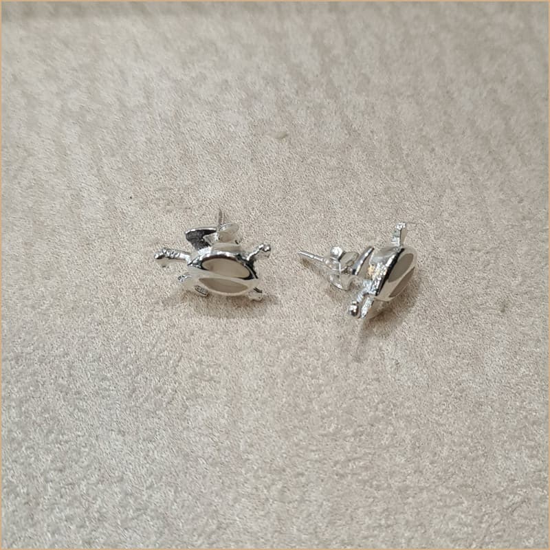 Boucles d’oreilles tortue en nacre blanche “EN1141.W”