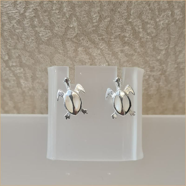 Boucles d’oreilles tortue en nacre blanche “EN1141.W”