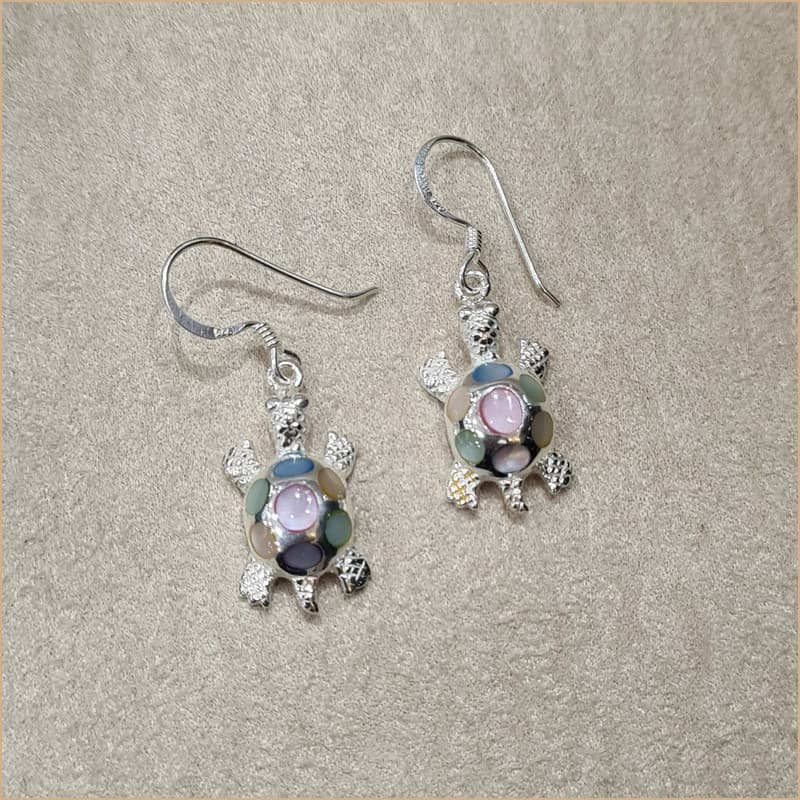 Boucles d’oreilles tortue en nacre multicolore “EN1147.M”