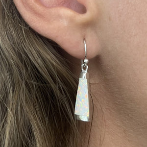 Boucles d'oreilles opaline blanche EO85.W