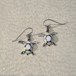 Boucles d'oreilles tortue opaline blanche EOT1-3