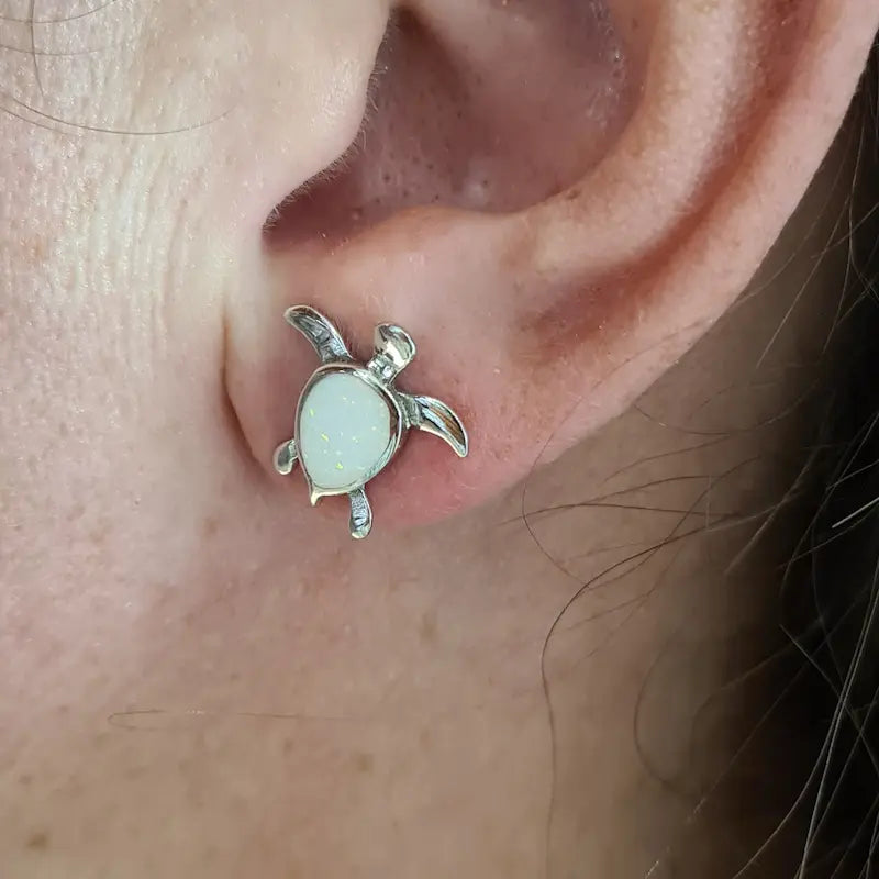 Boucles d'oreilles tortue opaline blanche "EOT3.W"