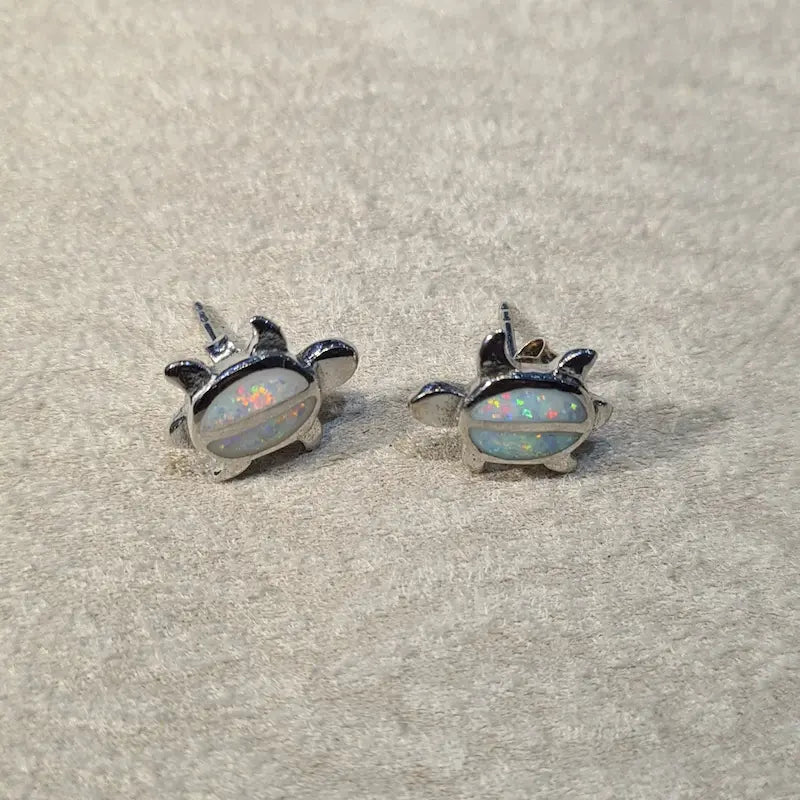 Boucles d'oreilles tortue opaline blanche "EOT5.W"