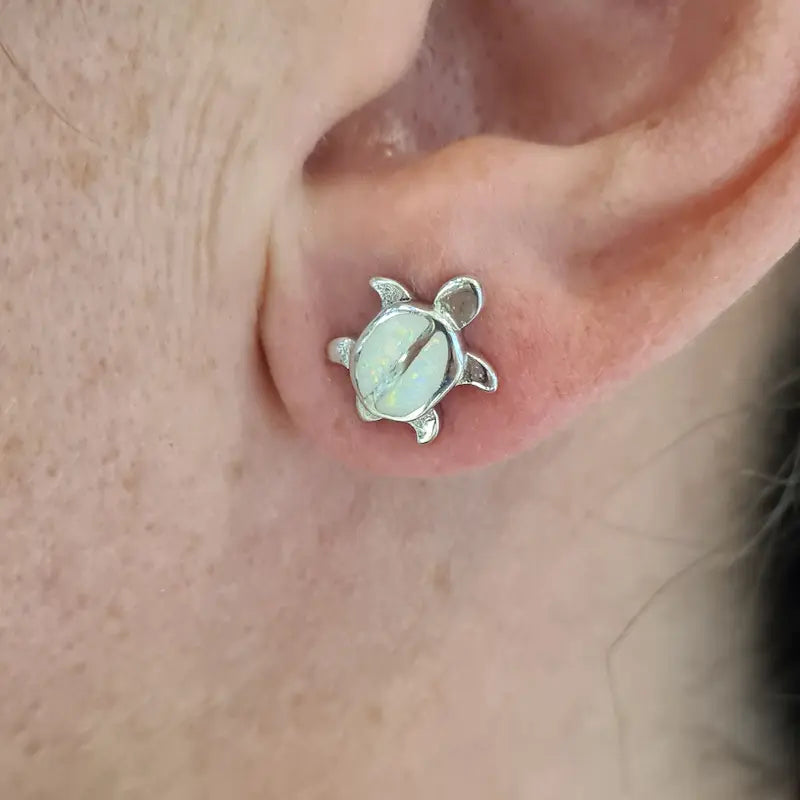 Boucles d'oreilles tortue opaline blanche "EOT5.W"
