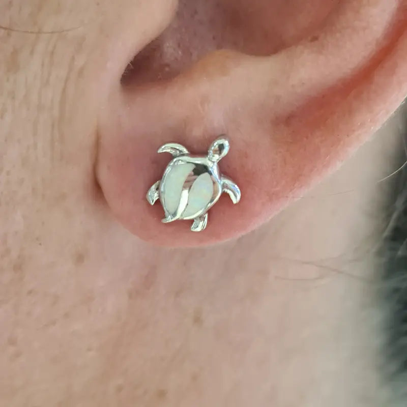 Boucles d'oreilles tortue opaline blanche "EOT6.W"