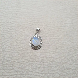 Pendentif pierre de lune ciselé "PI1020.P"