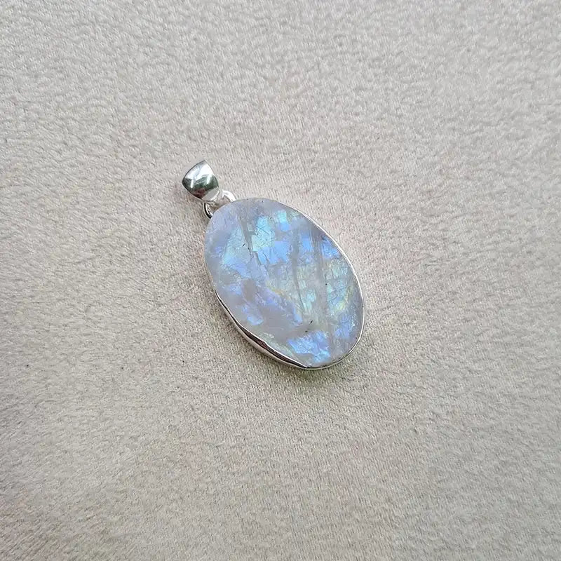 Pendentif pierre de lune brute ovale "PI1190.F"