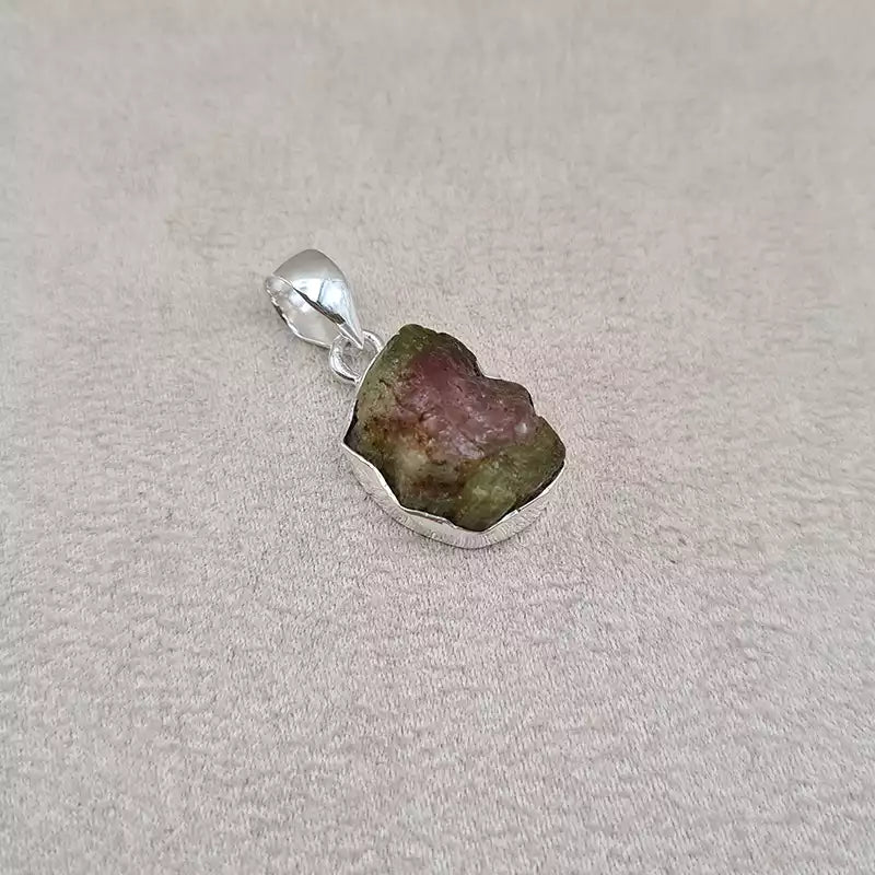 Pendentif tourmaline brute "PI1233"