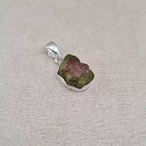 Pendentif tourmaline brute "PI1233"