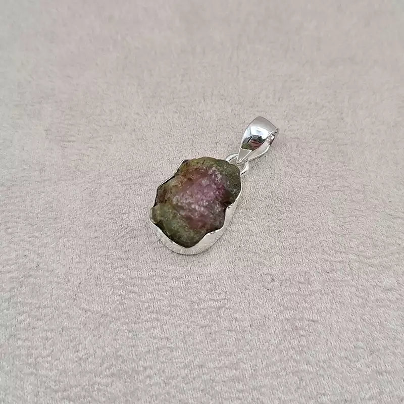 Pendentif tourmaline brute "PI1233"