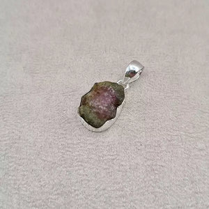 Pendentif tourmaline brute "PI1233"