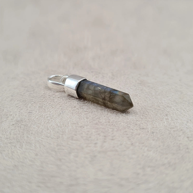 Pendentif crayon labradorite "PI1240"