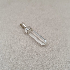 Pendentif crayon cristal de roche taillé "PI1243.CR"