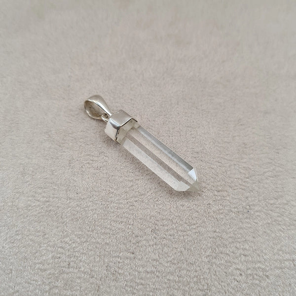 Pendentif crayon cristal de roche taillé "PI1243.CR"