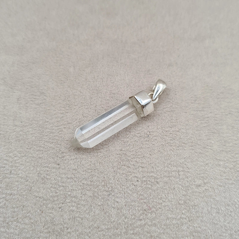 Pendentif crayon cristal de roche taillé "PI1243.CR"