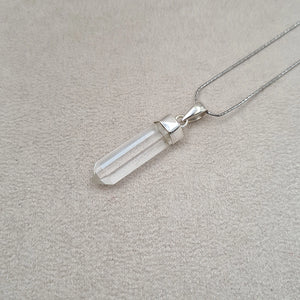 Pendentif crayon cristal de roche taillé "PI1243.CR"