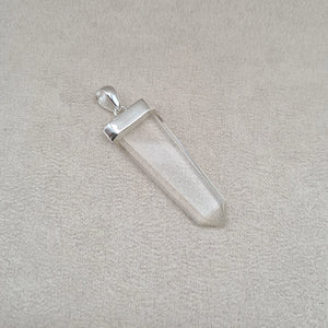 Pendentif en pierre de roche taillée "PI1246.CR"