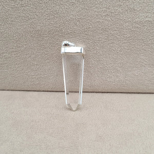 Pendentif en pierre de roche taillée "PI1246.CR"