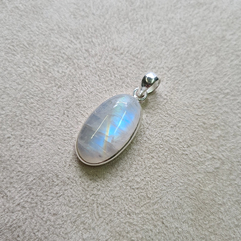 Pendentif ovale pierre de lune "PI1256.B"