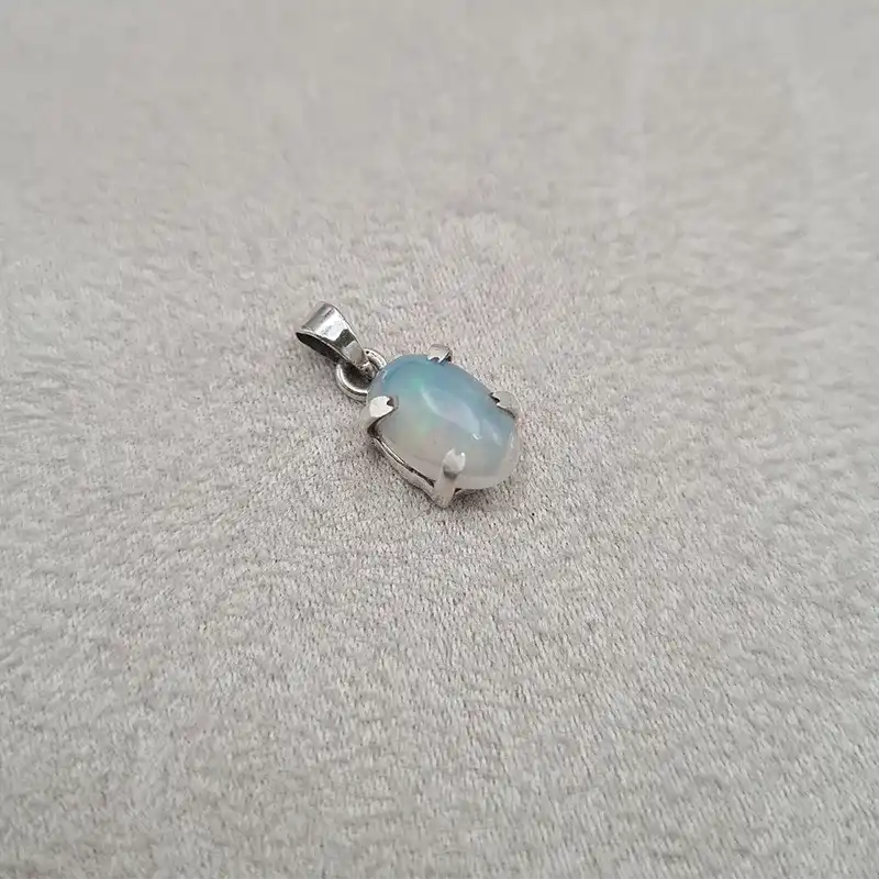 Pendentif opale rhodié "PI1283"