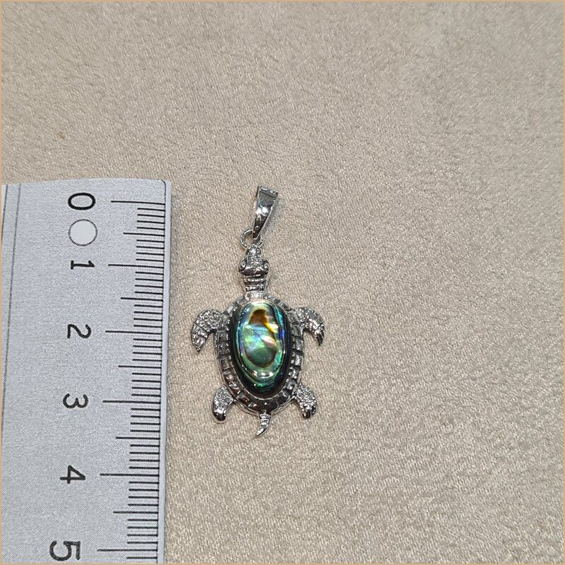 Pendentif tortue en nacre abalone "PN1022.A"