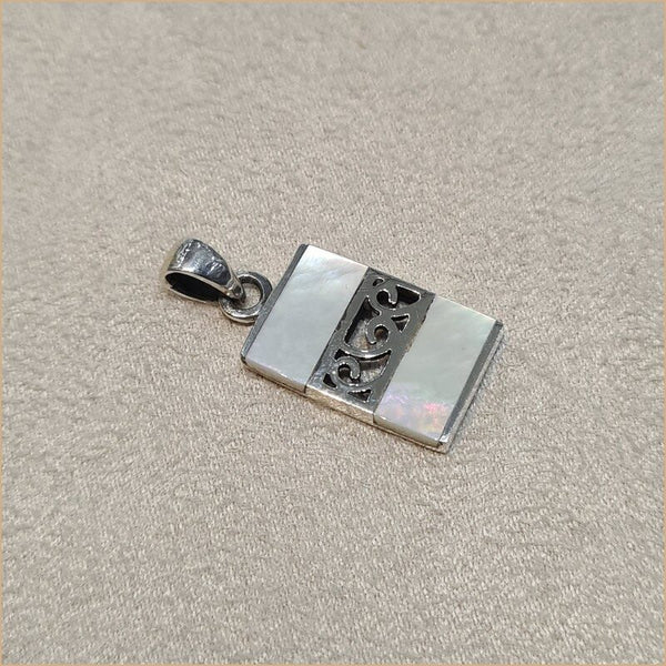 Pendentif en nacre blanche "PN1034.W"