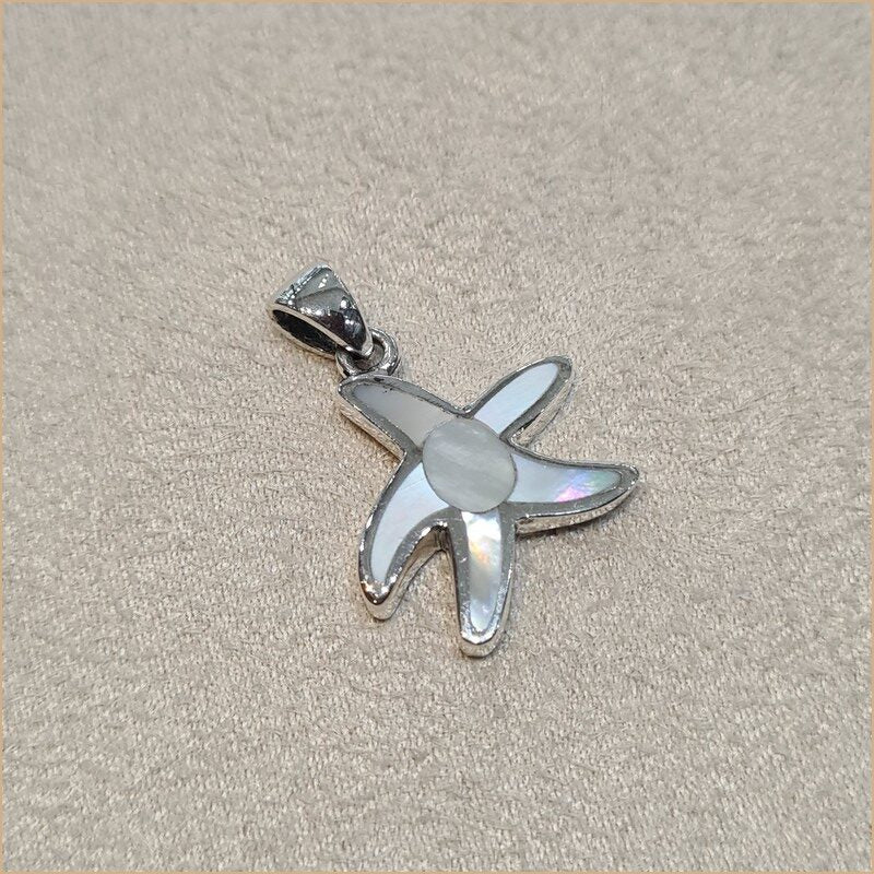 Pendentif étoile de mer en nacre blanche "PN1039.W"