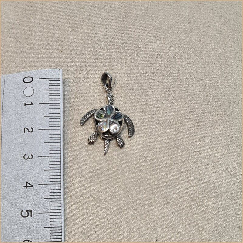Pendentif tortue en nacre abalone "PN1040.A"
